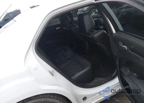 2015 Chrysler 300 300S из США, поврежденный, VIN 2C3CCABG8FH838306